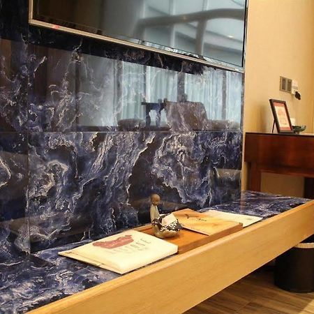 Eastone Hotel Foshan Esterno foto
